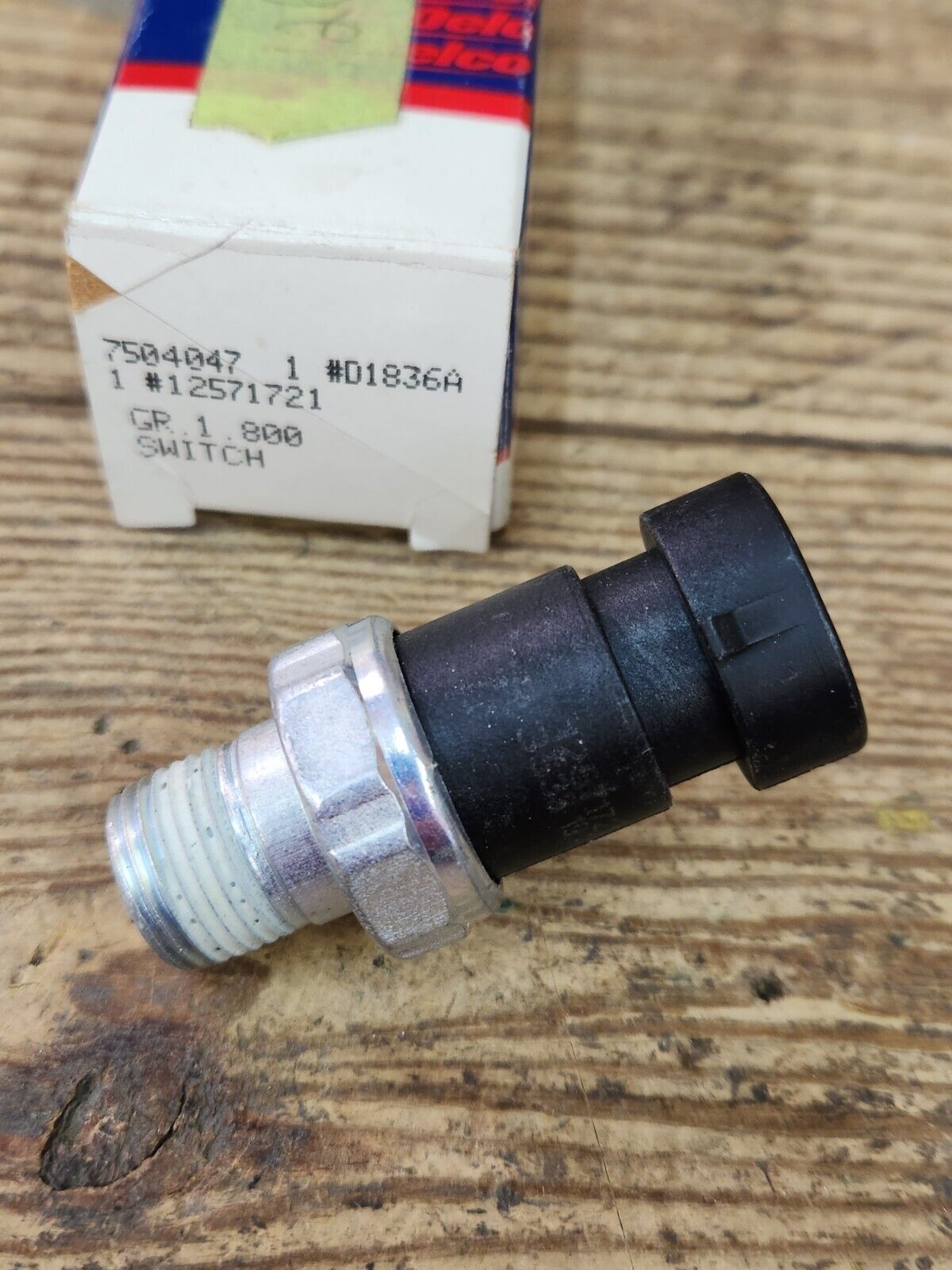 1995-2011 DeVille DTS Eldorado SeVille Lucerne GM Oil Pressure Switch 12635958