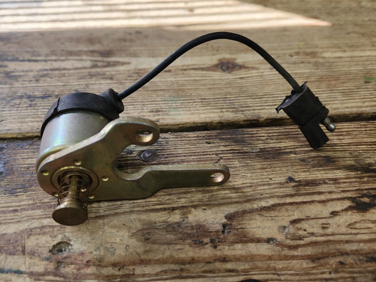 NEW - OUT OF BOX 213-3010 Carburetor Idle Stop Solenoid 1979-1982 Ford 200-L6