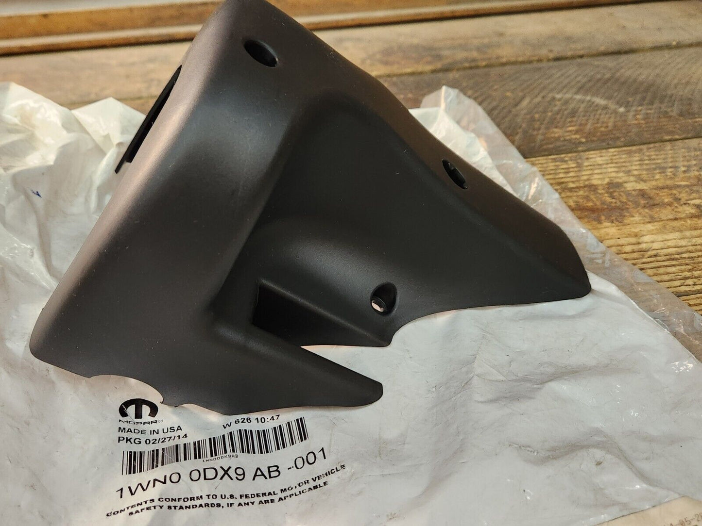 NEW OEM 2014-23 JEEP CHEROKEE STEERING COLUMN SURROUND HOUSING COVER 1WNOODX9AB