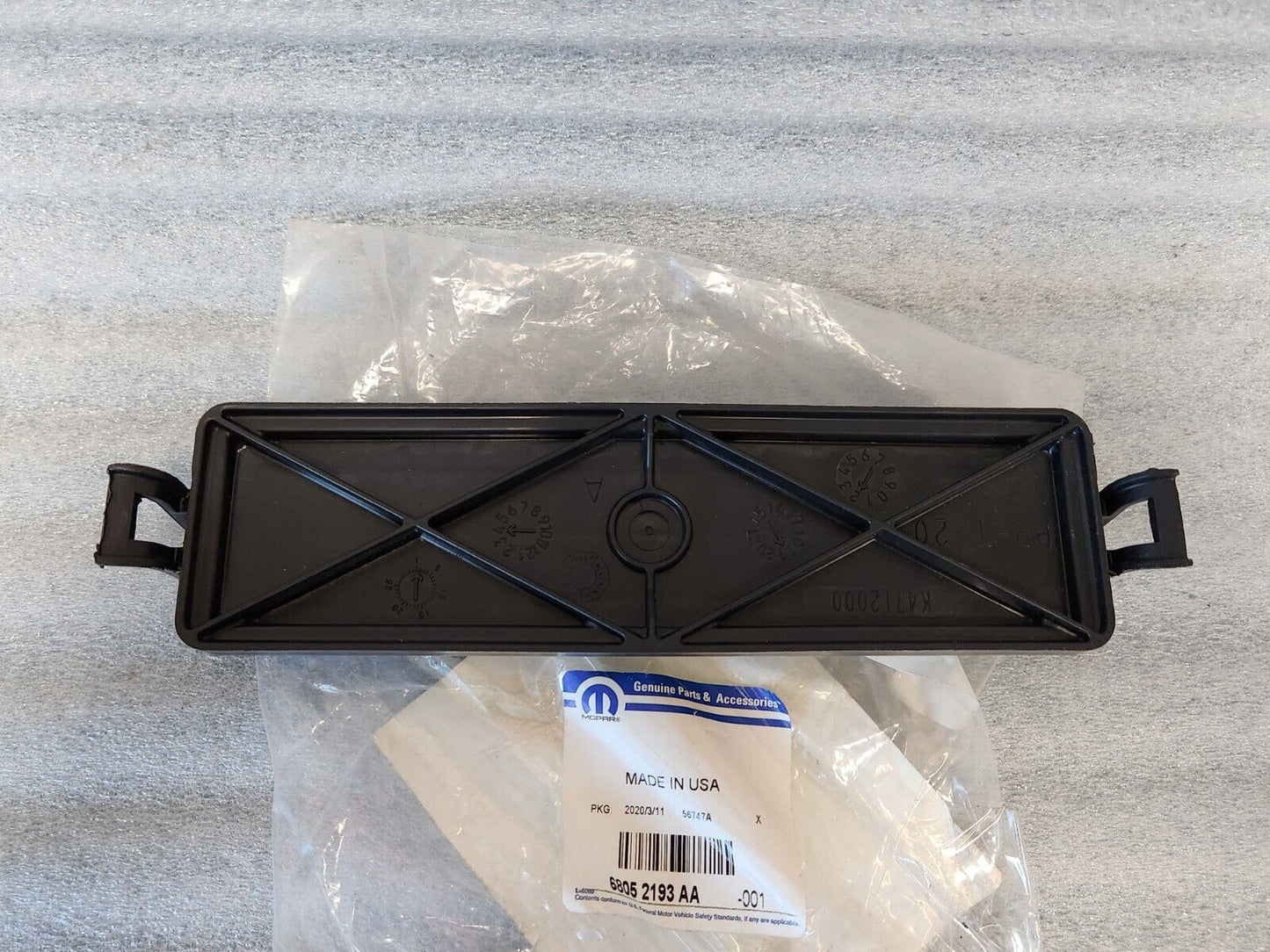 09-20 GRAND CARAVAN TOWN & COUNTRY CABIN AIR FILTER ACCESS DOOR OEM NEW MOPAR