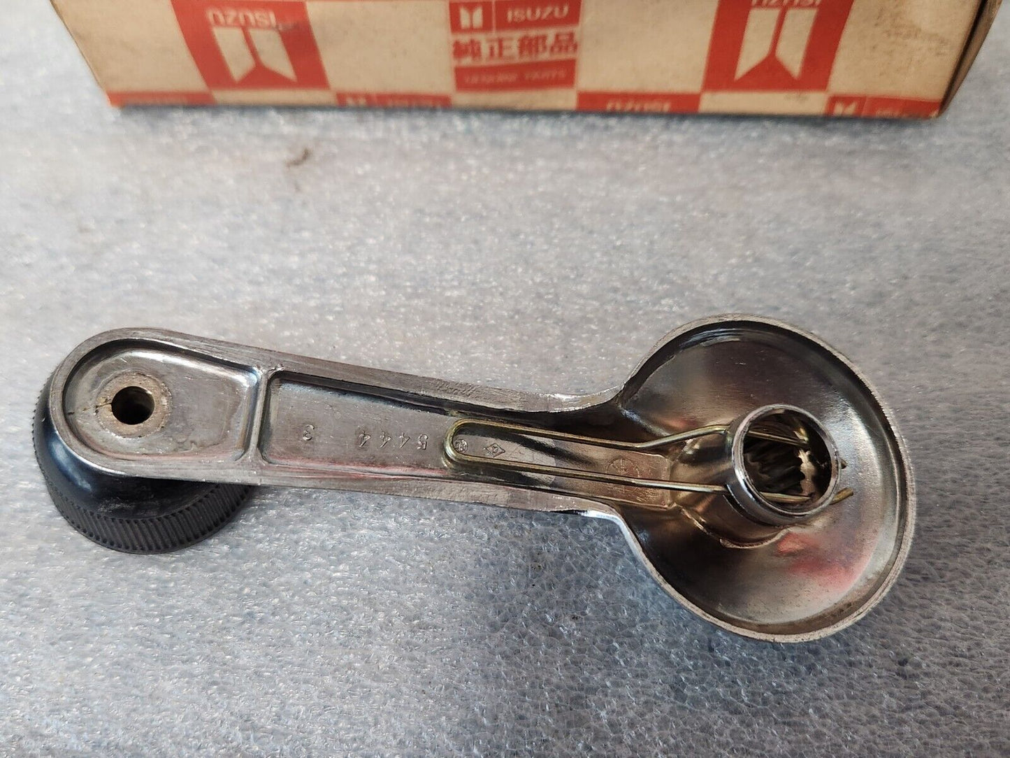 NOS OEM ISUZU HOLDEN CHEVROLET LUV KB KB20 GEMINI TX TC WINDOW CRANK HANDLE