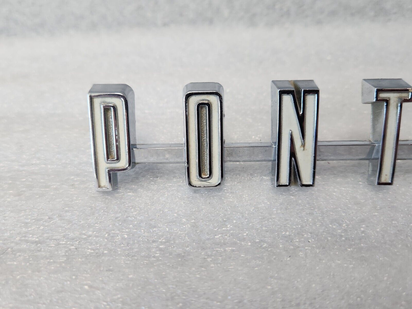 1961 61 OEM GM Pontiac Tempest Wagon Rear Door Gate Emblem 4813935