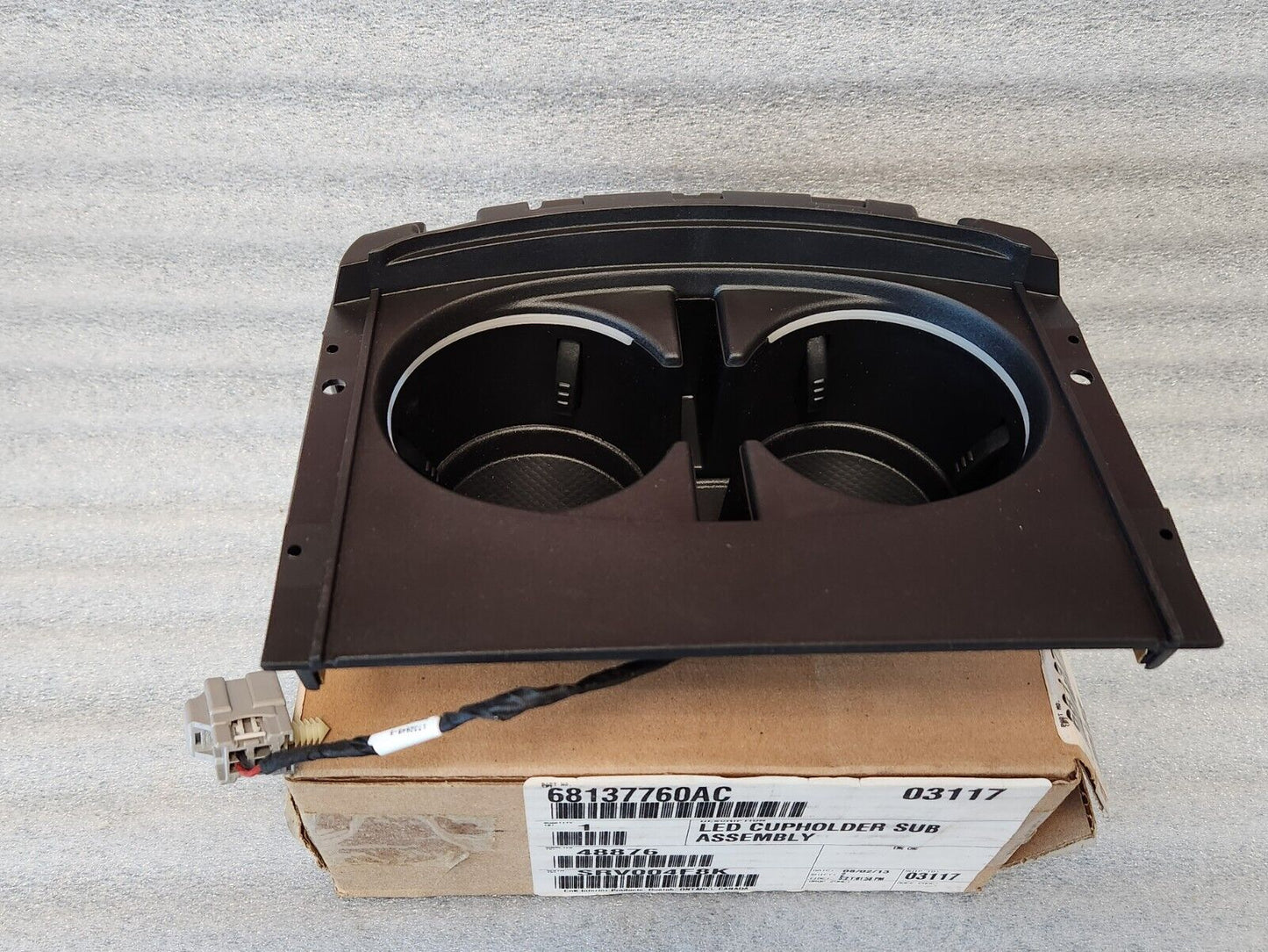 NEW OEM 2011-2014 DODGE CHARGER CHRYSLER 300 CENTER CONSOLE LED CUP HOLDER ASSY.