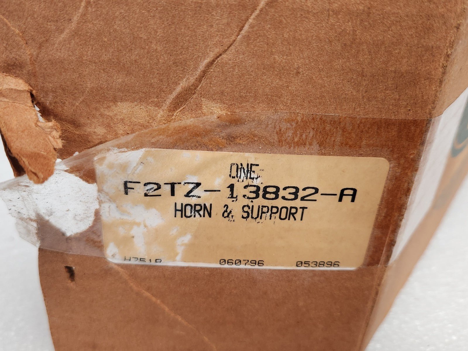 6172989