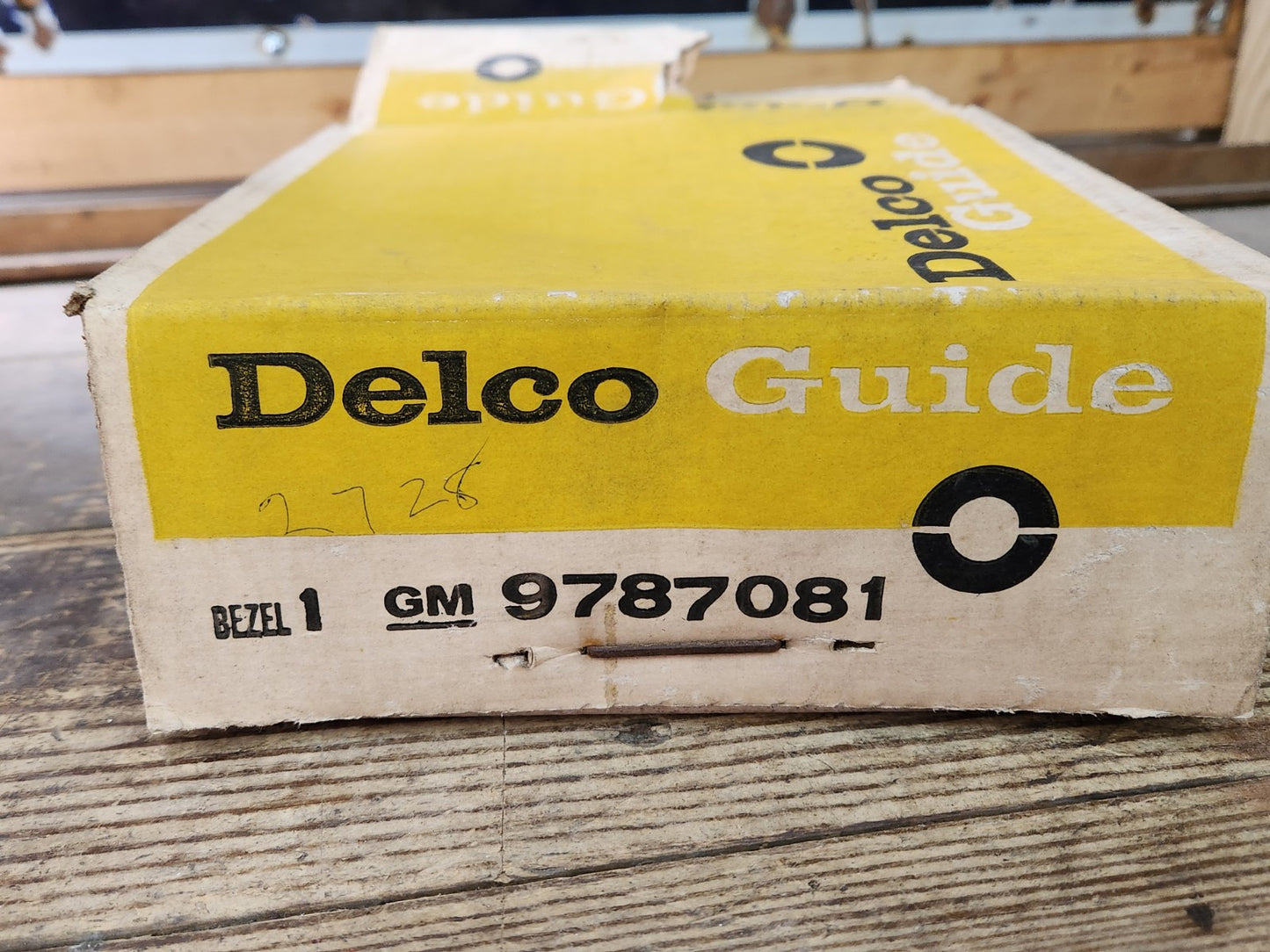 5697595