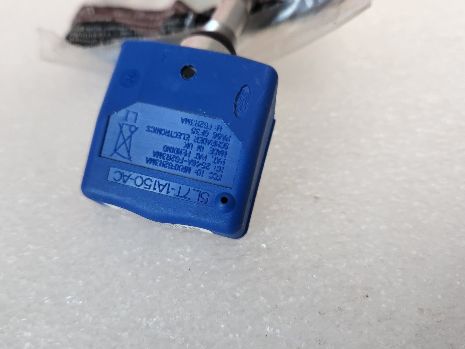 5770550