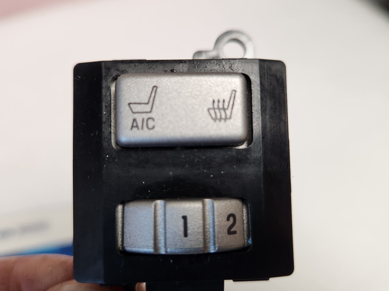 5711110