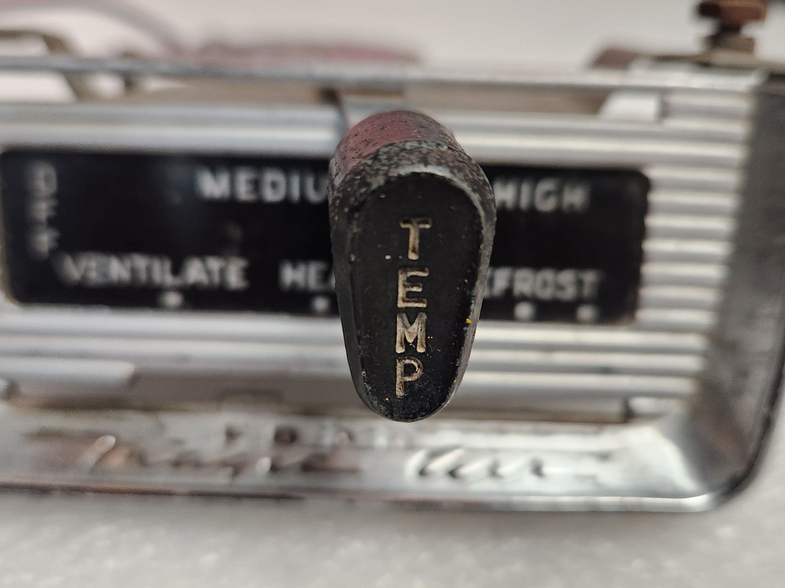 5685011
