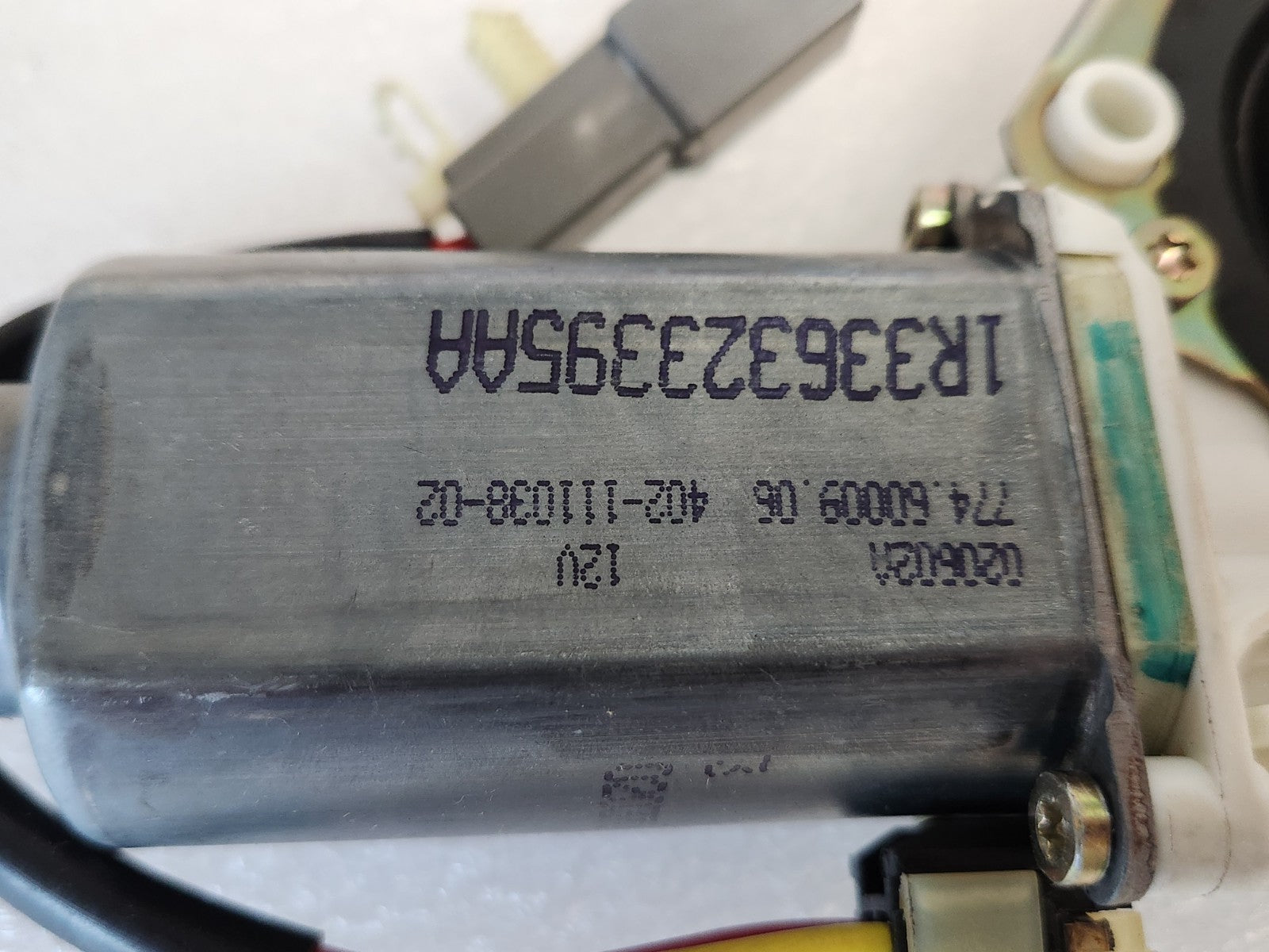 6192076