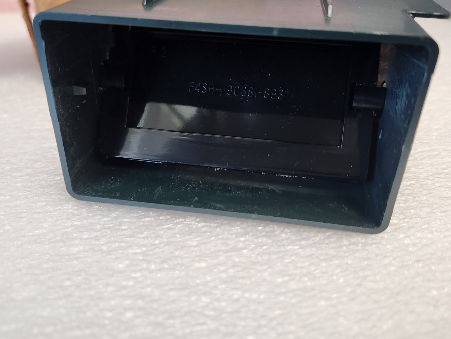 5895726