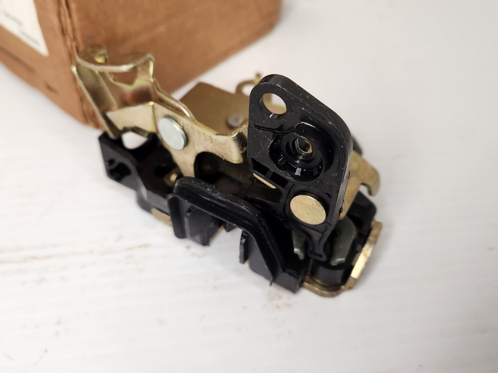 5670311