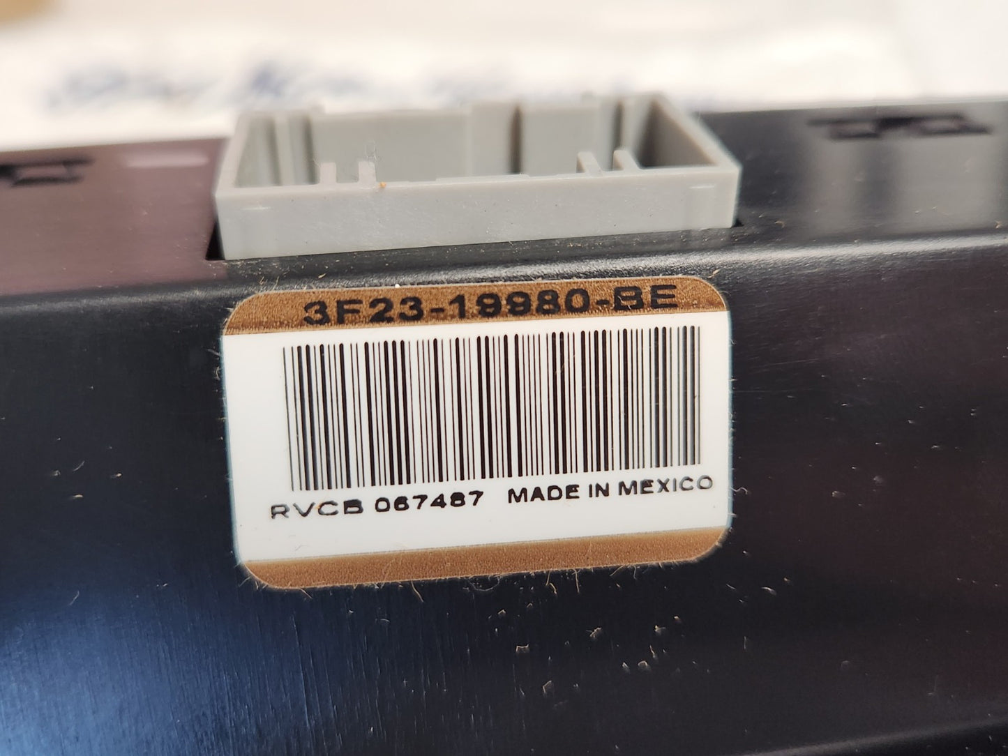 5895724