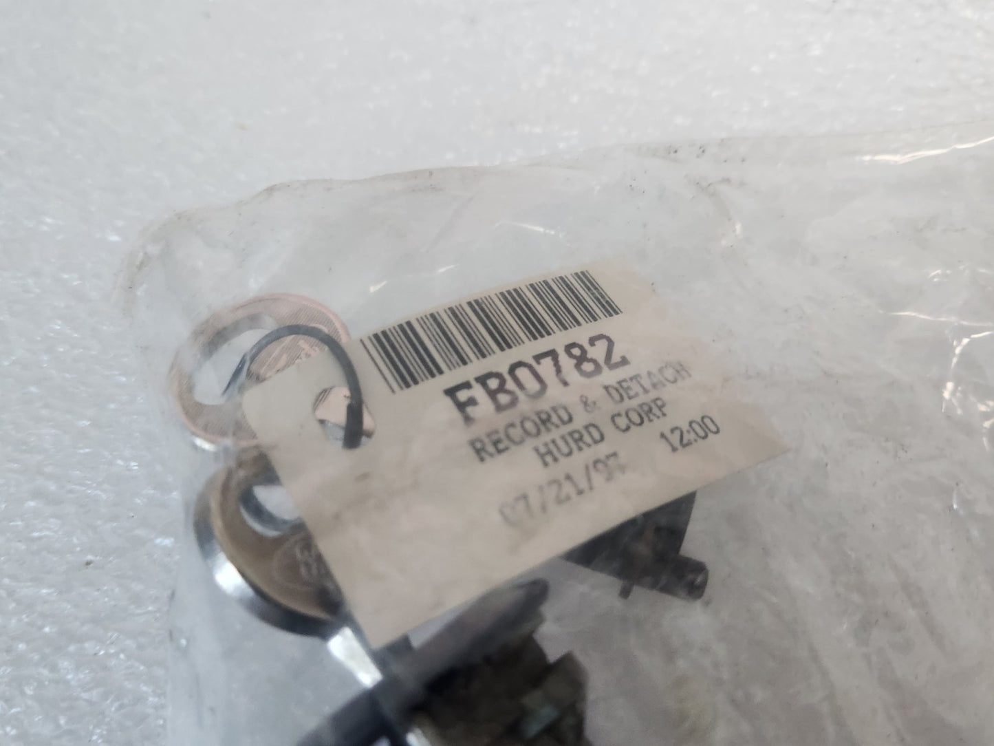 5606812