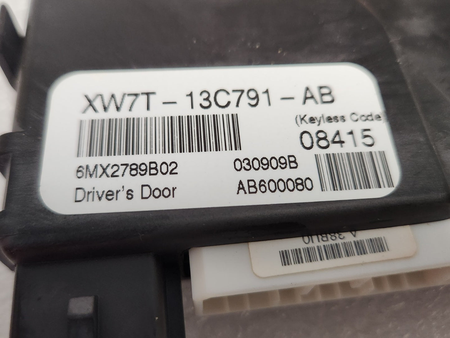 5594210