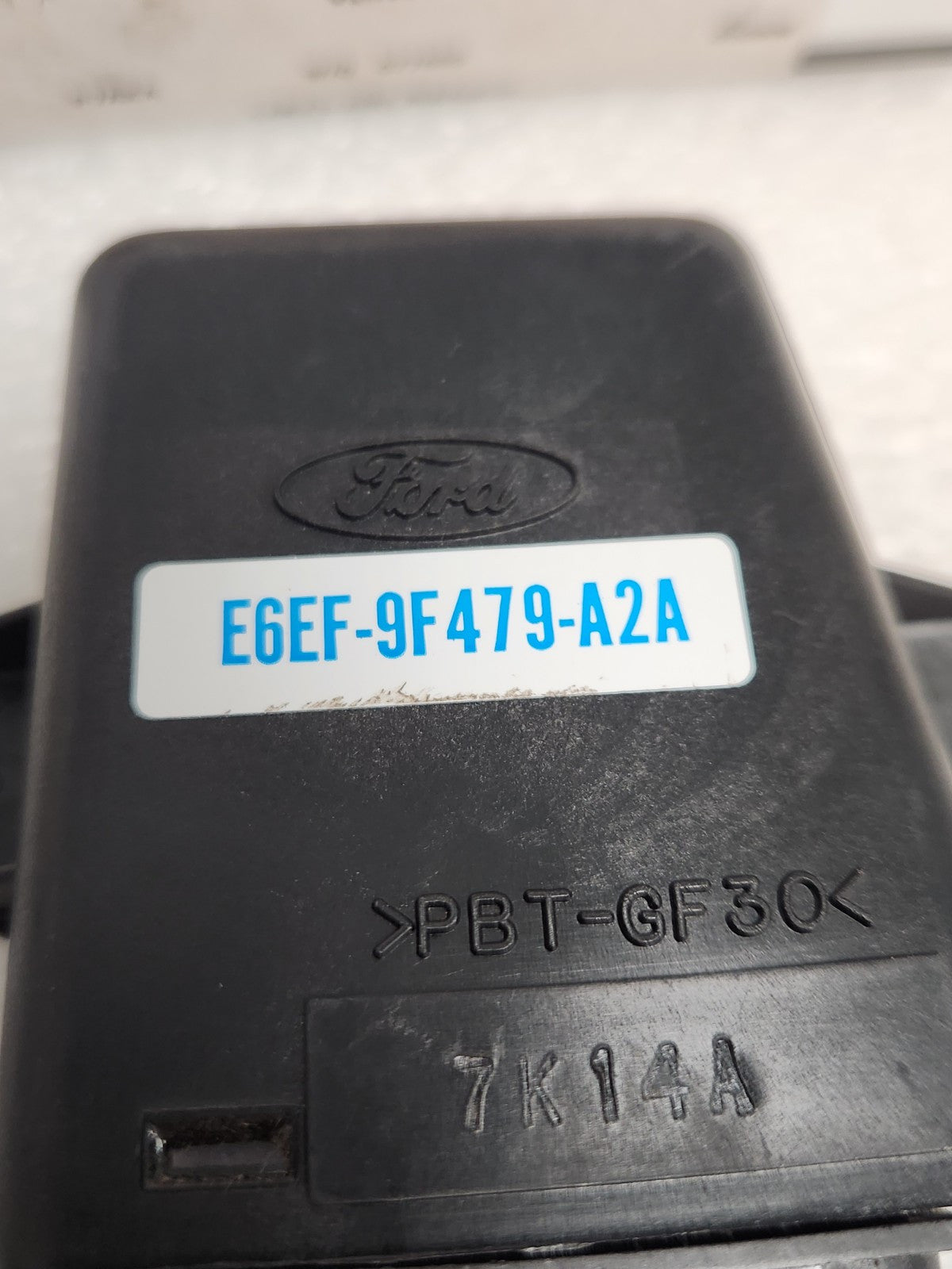 5661239