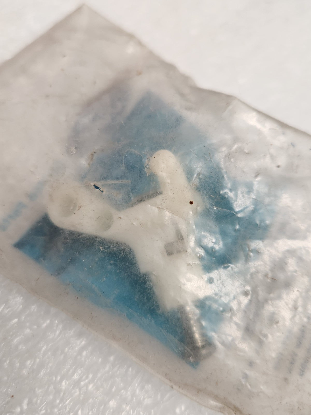 5749979