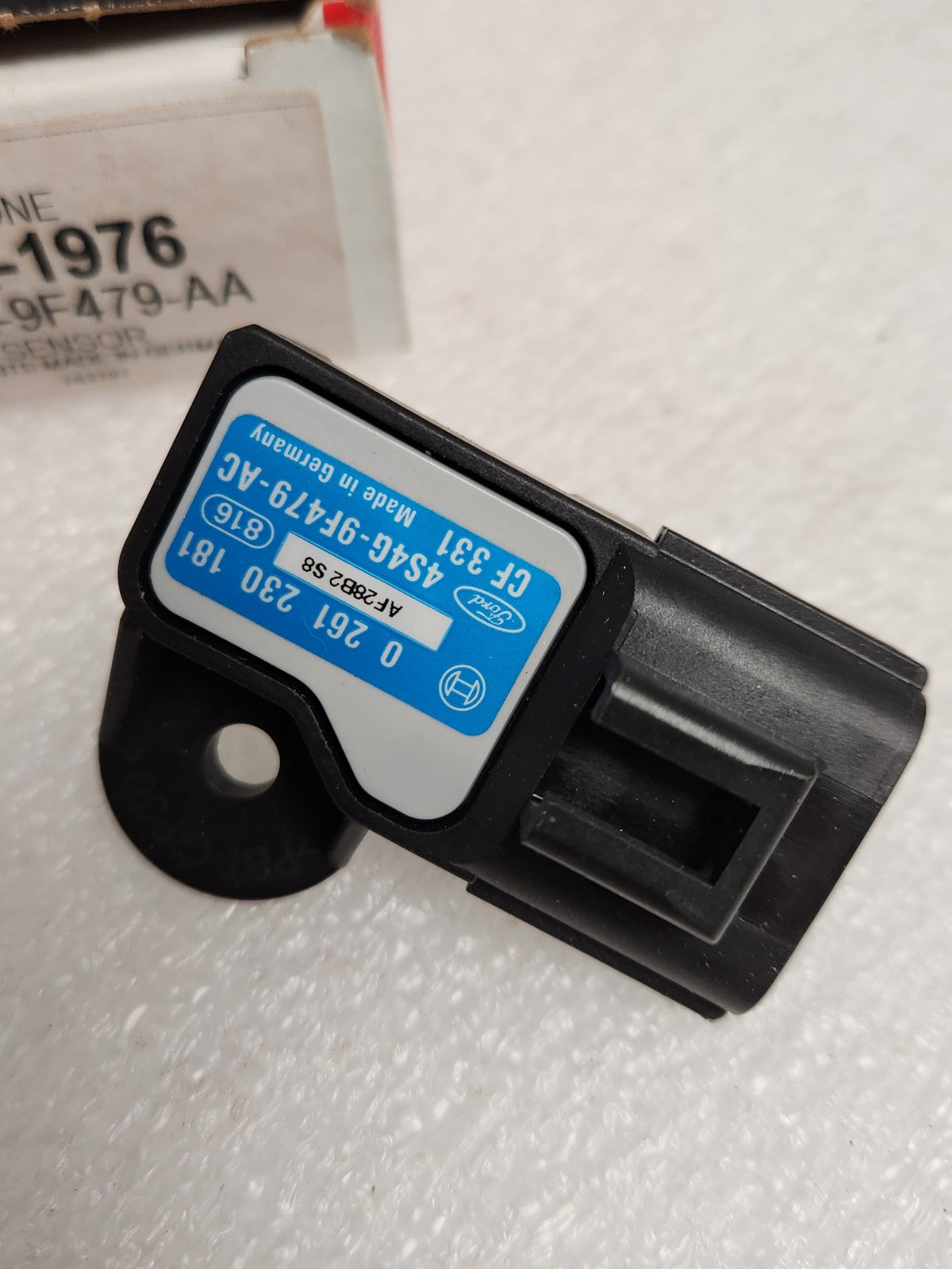 5661237