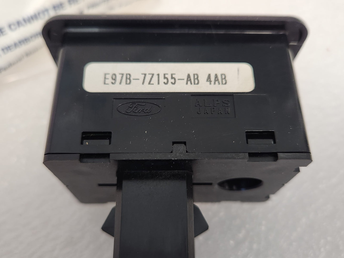 5770568