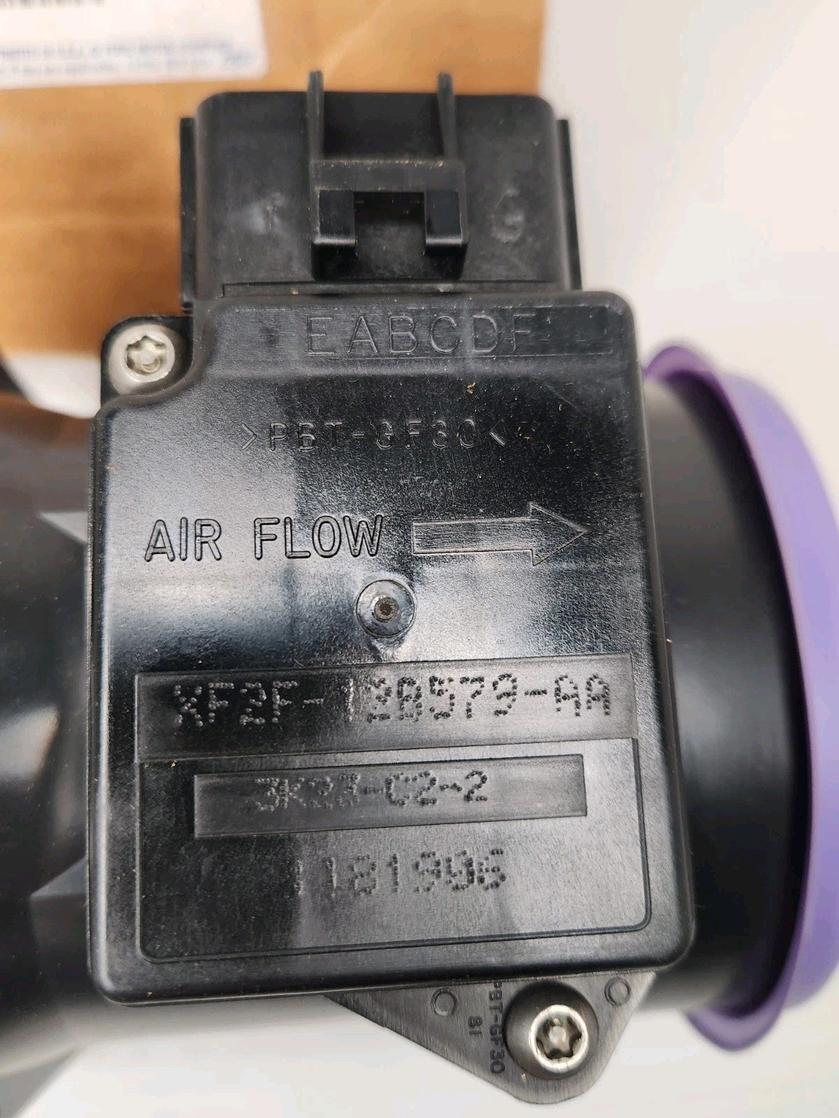 5611050