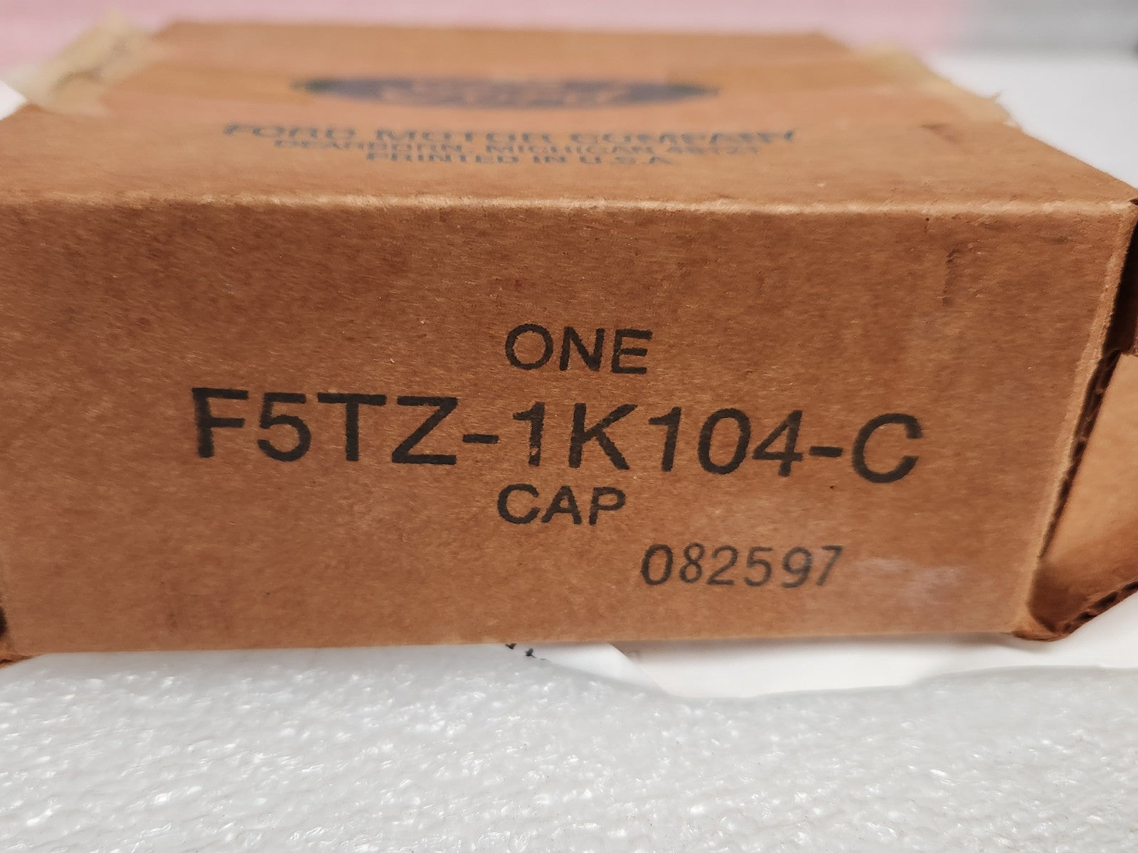 5574621